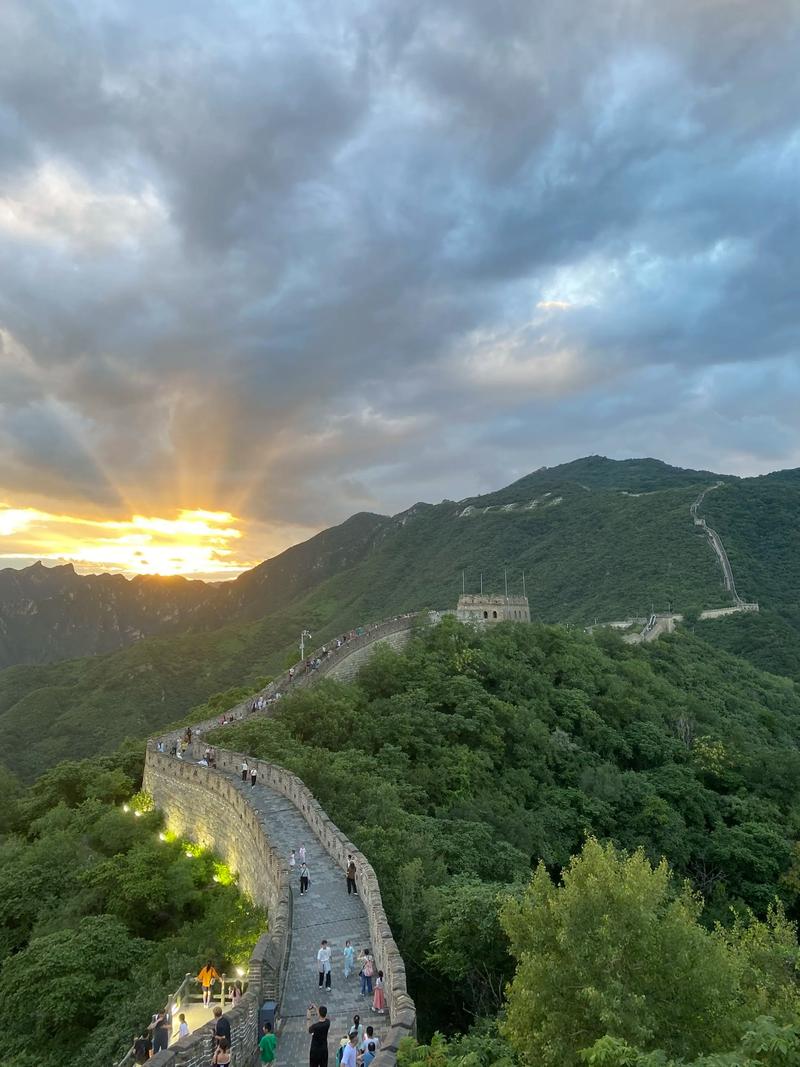 Private Great Wall hiking tour in Beijing, custom outdoor hike arranged by Sunda Travel