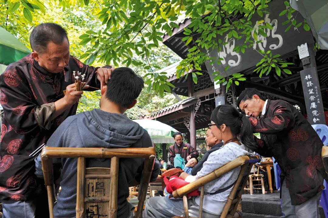 Temples, Parks & Old Chengdu — Chengdu