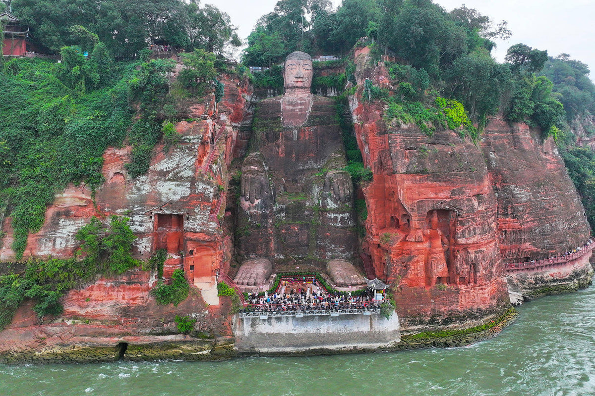 Giant Pandas & Leshan Giant Buddha — Chengdu · Leshan
