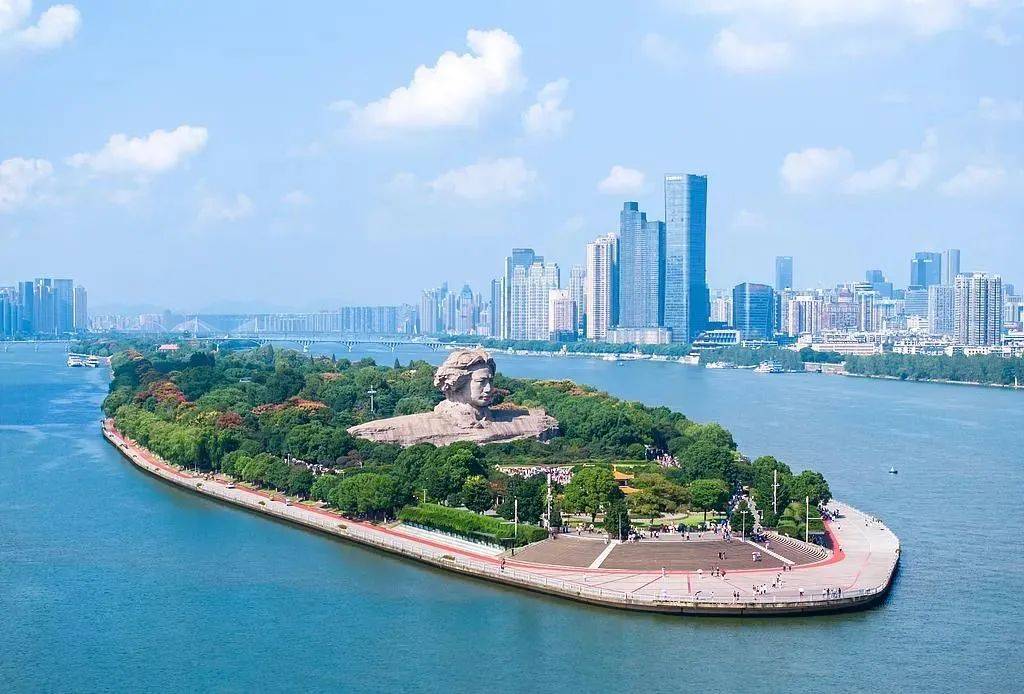 Kuala Lumpur to Changsha by Air — Airport Pick-up & Hotel Check-in — Changsha